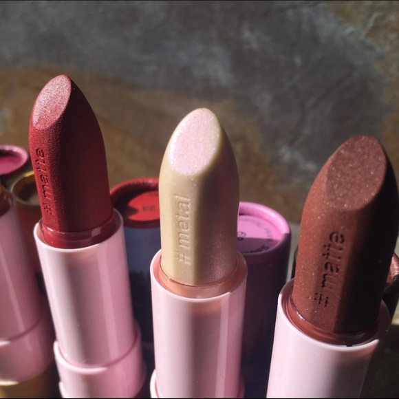 6 Sephora lipsticks + 6 Sephora nails sets - Picture 5 of 8